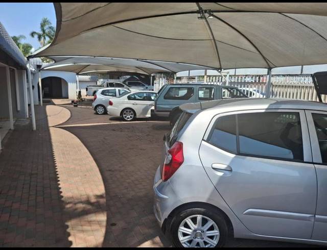 3 BEDROOM HOUSE FOR SALE IN SINOVILLE